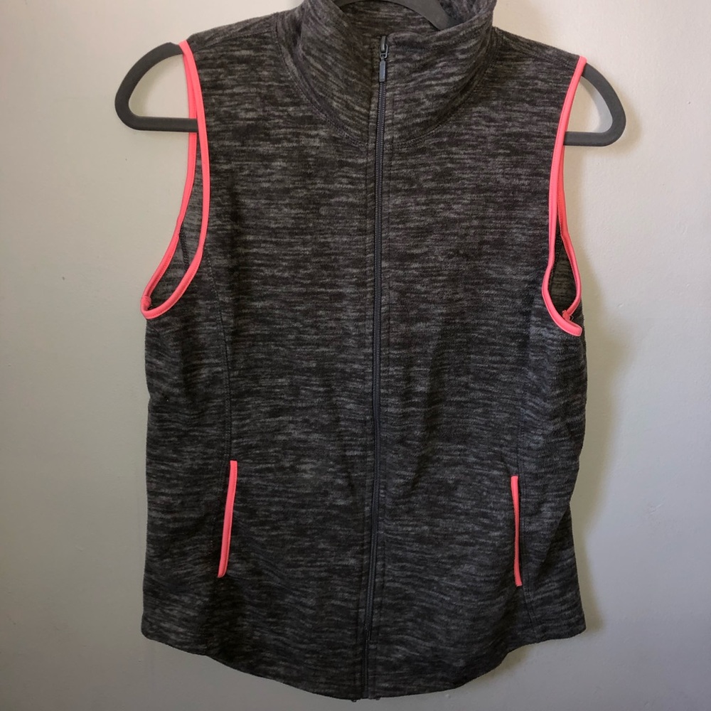 A Gray and pink vest